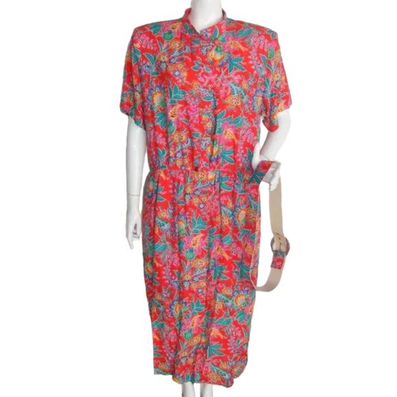 NORM THOMPSON Dress, Vintage 20, Red, Floral print, Matching Belt, Buttons - Picture 7 of 14
